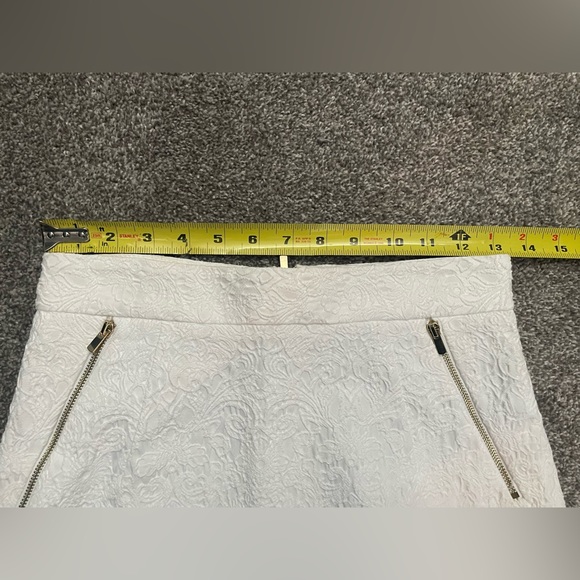 ✨Never Worn✨H&M White Textured Pencil Skirt - Picture 13 of 13